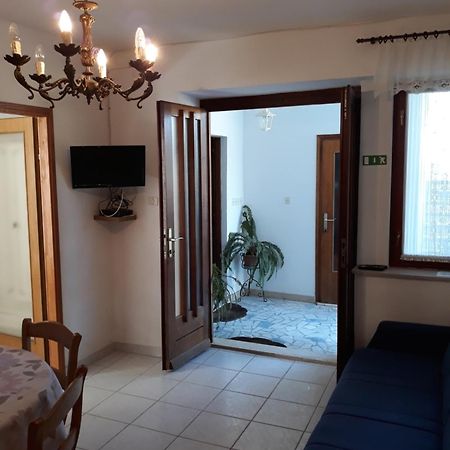 Miholascica Apartments Mary מראה חיצוני תמונה