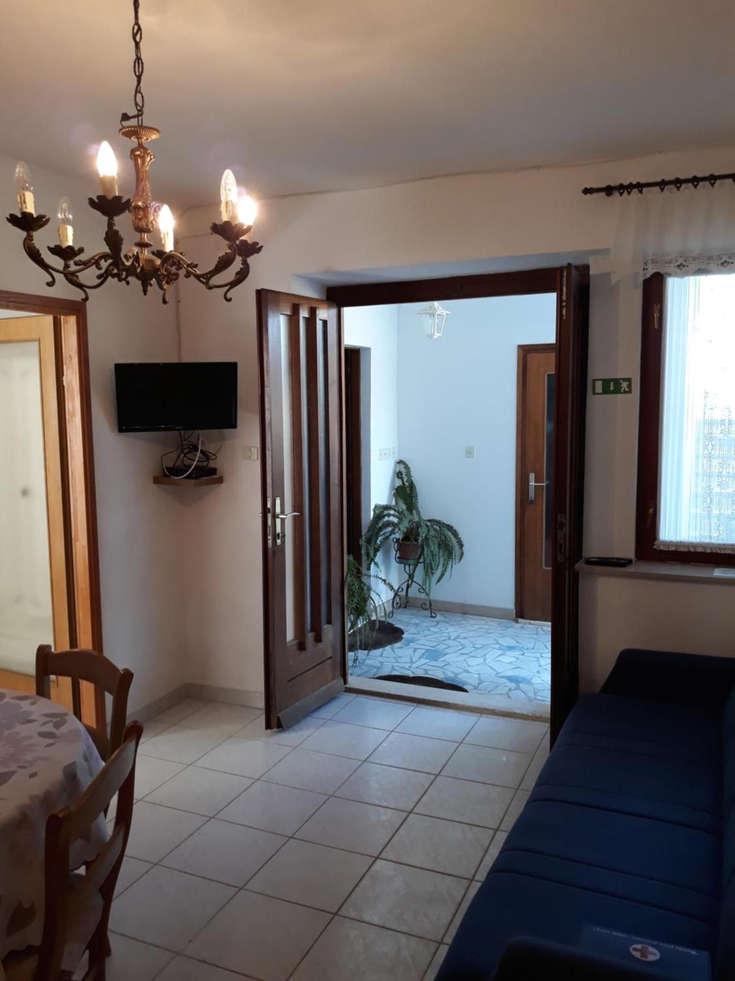 Miholascica Apartments Mary מראה חיצוני תמונה